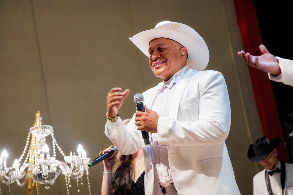 Concierto Emigrantes Sinfónico en el Teatro Tolima