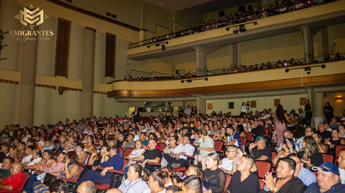 Concierto Emigrantes Sinfónico en el Teatro Tolima