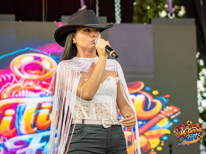 Presentaciones en vivo Mi Tierra Fest Popular Subregión Sur en Chaparral