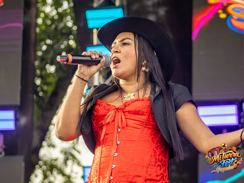Presentaciones en vivo Mi Tierra Fest Popular Subregión Sur en Chaparral