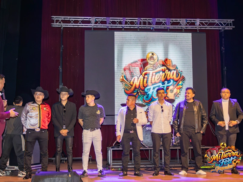 Presentaciones en vivo Mi Tierra Fest Popular Subregión Centro categoría Agrupaciones